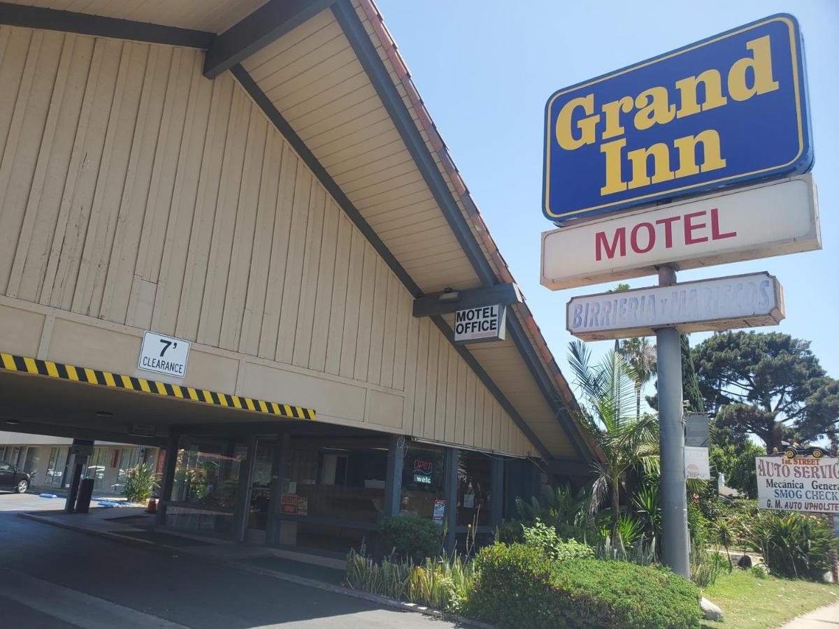 Royal Grand Inn 산타아나 외부 사진